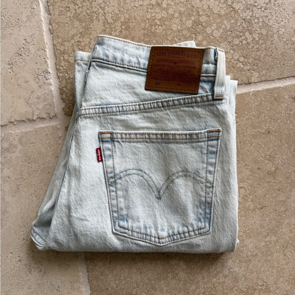 Levi's 501 Light Wash Denim Jeans - NWOT